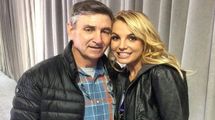 Britney Spears a intrat în război cu tatăl ei