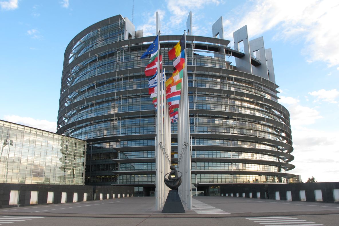 Cati romani sunt in Parlamentul European 