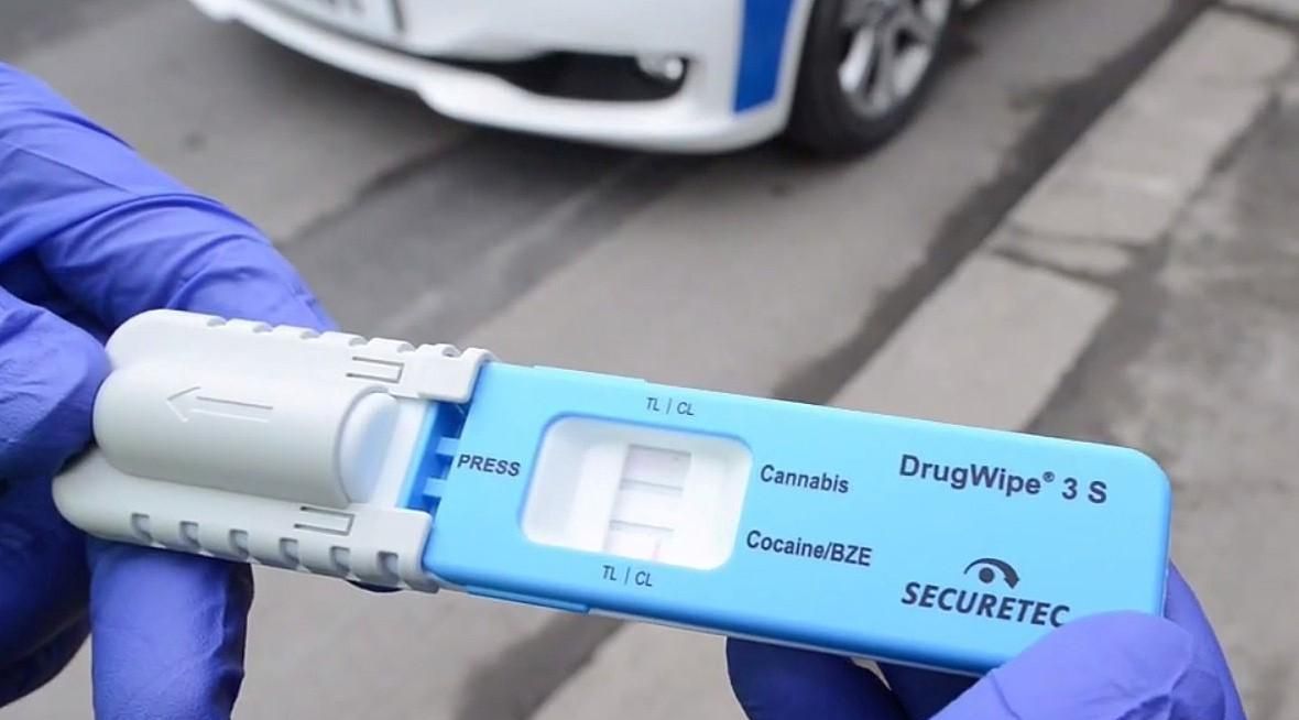 Poliţiştii vor ieşi în stradă cu testele antidrog