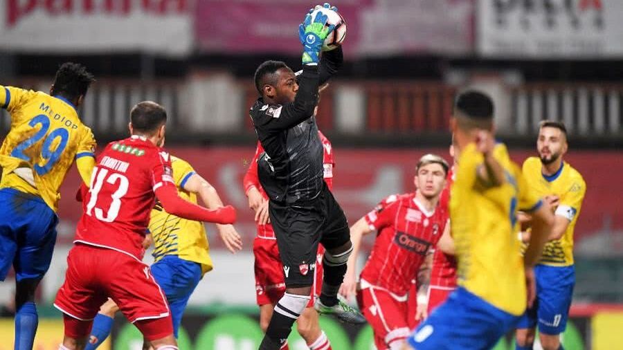 BREAKING NEWS | Percheziţii la sediul unui club din Liga 1!