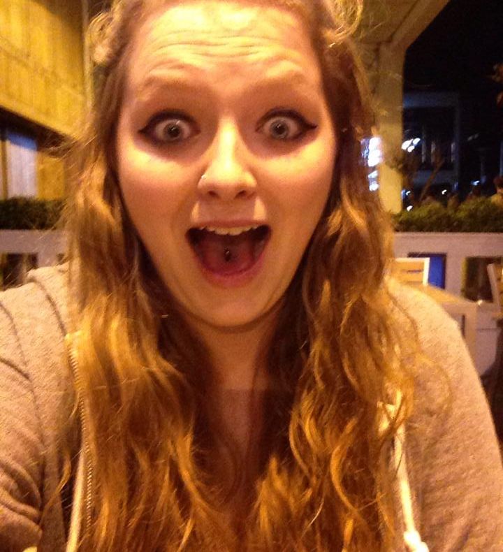 A cerut o tunsoare ciudată, dar a plecat de acolo măcelărită 