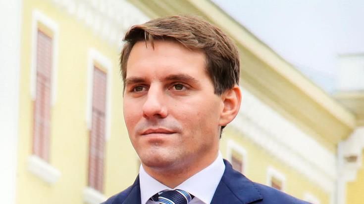 Fostul principe Nicolae a recunoscut că este tatăl unei fetițe