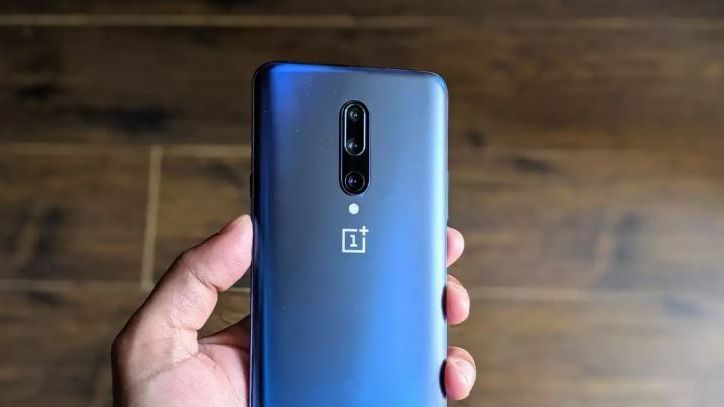 Chinezii fac o nouă scamatorie: cum te înșeală cu cel mai tare telefon al momentului