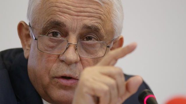 Apelul ministrului Agriculturii către români "Nu trebuie să căutăm soluția viitorului în greieri și lăcuste"