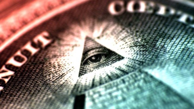 Populiștii cred că lumea este guvernată "din umbră", iar vaccinurile sunt dăunătoare