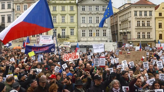 Noi proteste în Cehia împotriva ministrului Justiţiei