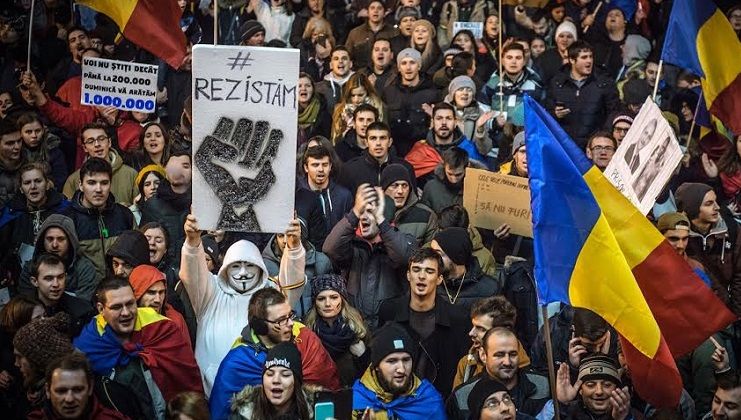 Dragnea, despre protestatarii anti-PSD: Un grup de bătăuși, cu bolovani, pietre și bâte!