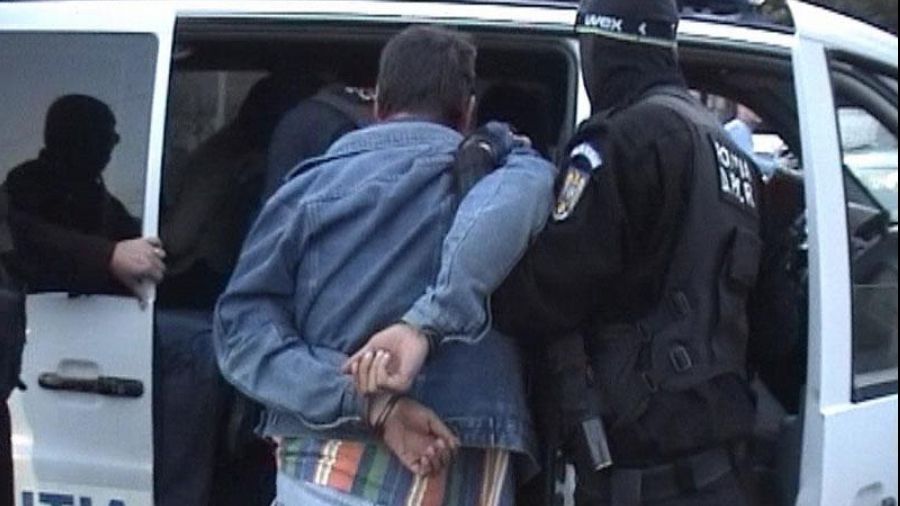 Un recidivist eliberat condiționat a violat o femeie din Galați