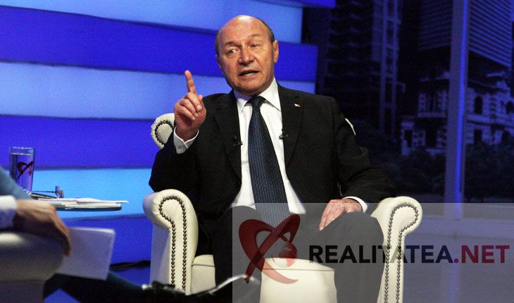 Băsescu: "La scorul ăsta, Iohannis e aproape unsul lui Dumnezeu!"