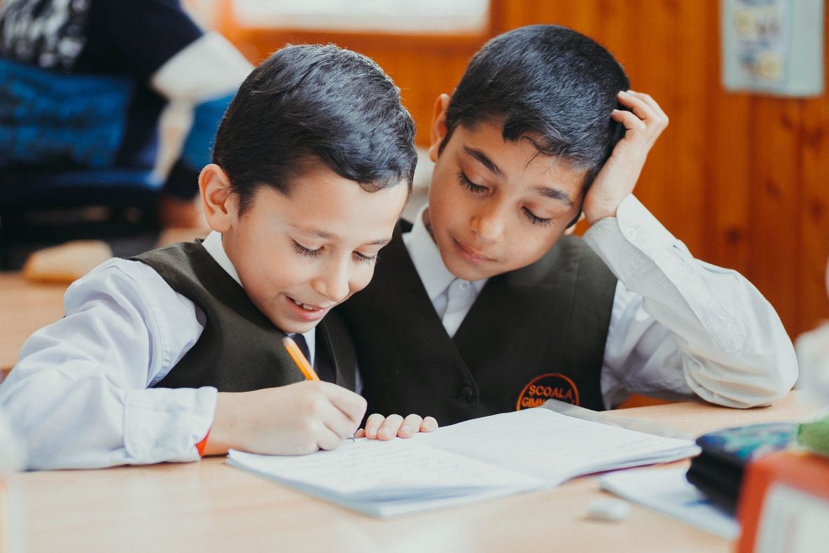 Vieți schimbate prin educație