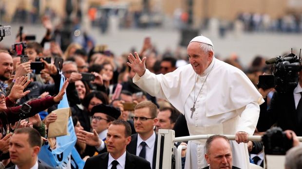 Vizita Papei în România 2019. Cine merge la întâlnirea de la Cotroceni?