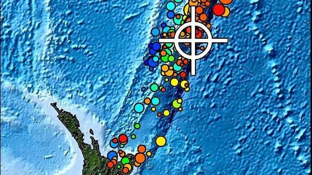 Cutremur de 7,4 grade, urmat de alertă de tsunami