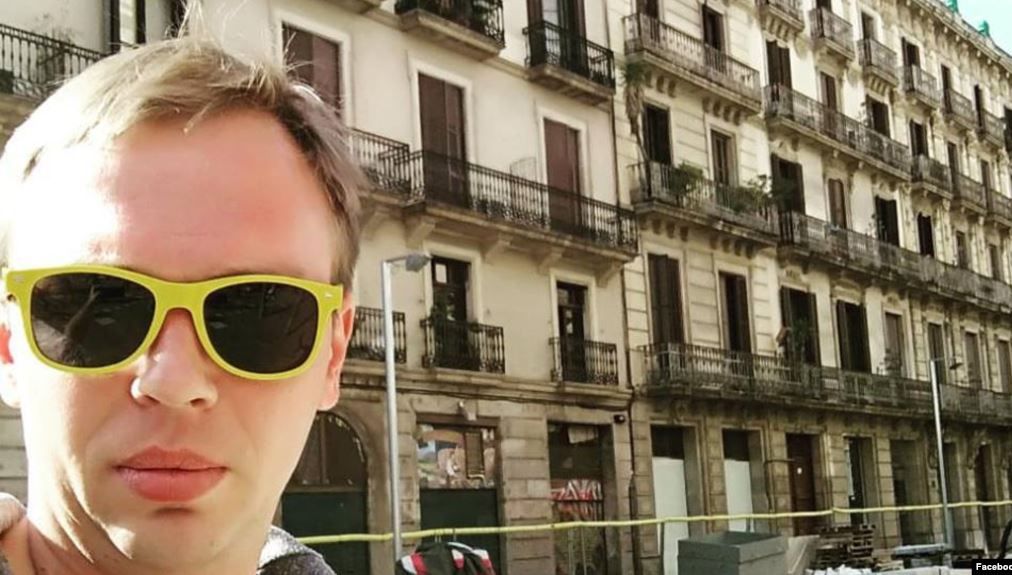 Un cunoscut jurnalist rus, arestat și bătut pentru ”trafic de droguri”. Acesta acuză o înscenare