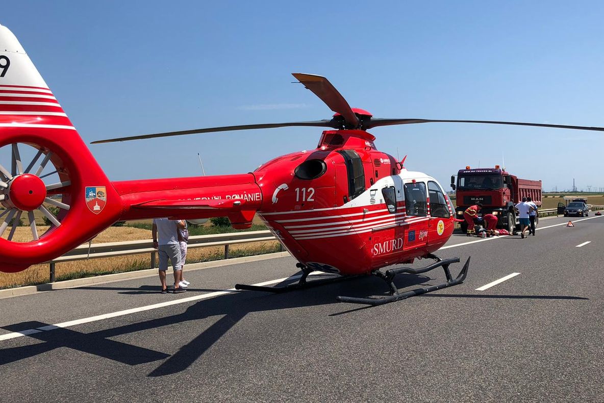 Două elicoptere SMURD trimise la un accident groaznic, cu 5 victime