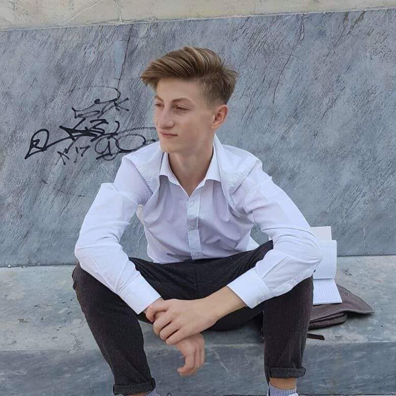 Adolescentul ars în accidentul de la podul CFR Herăstrău, transferat în Belgia 