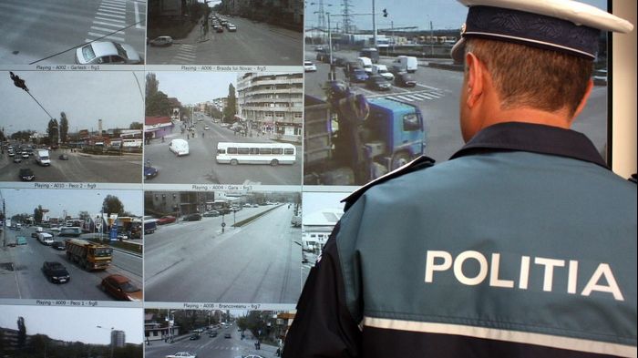 Un tânăr din Rovinari a tras cu pistolul către un polițist și un jandarm