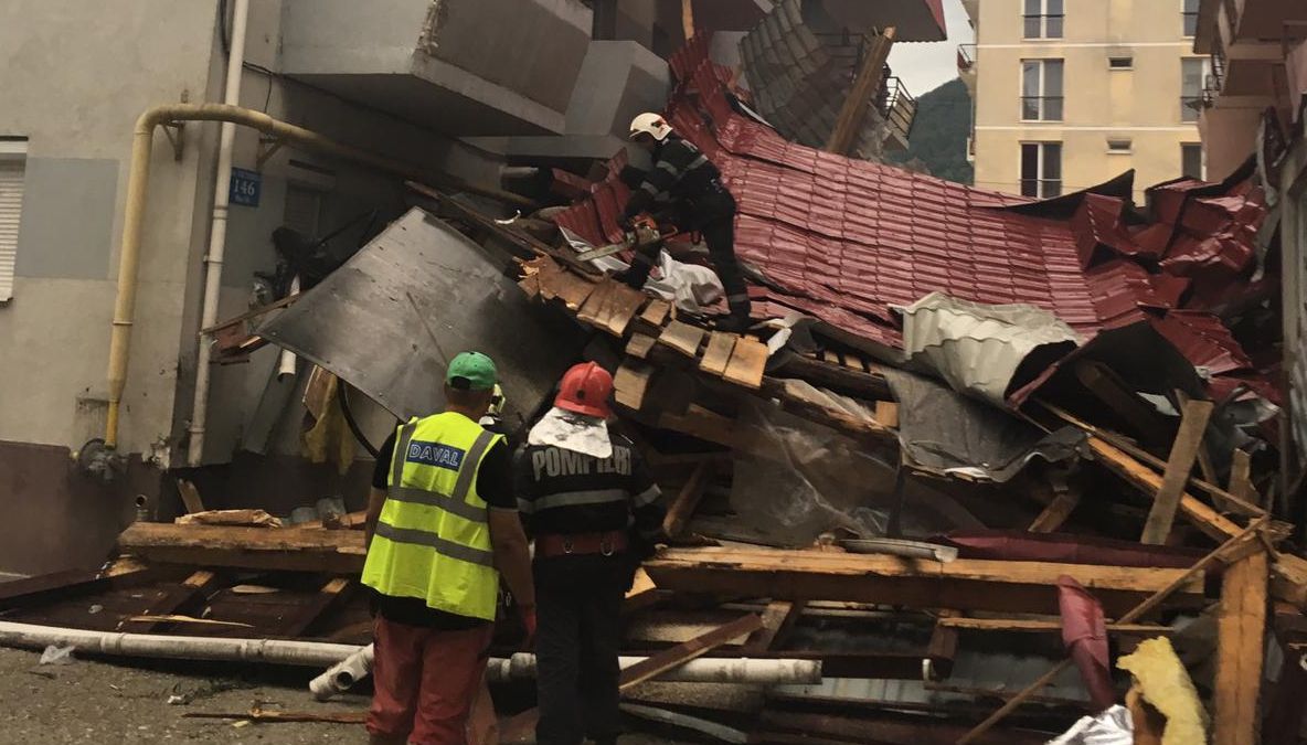 Furtunile au făcut ravagii în România. Dezastru după codul roșu 