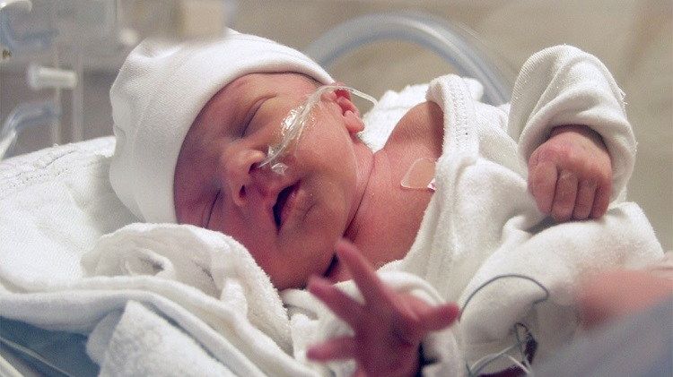 De ce este bine ca bebeluşii născuţi prematur să asculte muzică