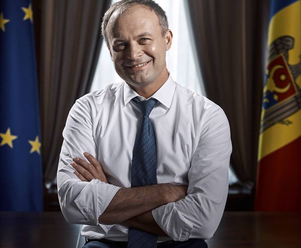 Andrian Candu o acuză pe Maia Sandu că și-a încălcat promisiunea de a respinge colaborarea cu PSRM