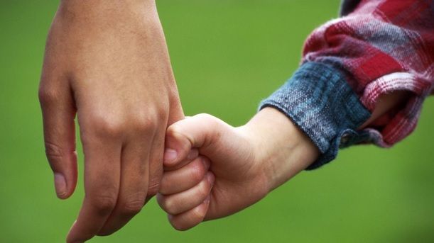 Anchetă socială în cazul unui copil român internat într-un centru maternal din Germania