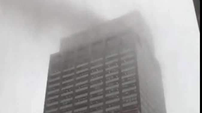 Elicopter prăbușit în centrul orașului New York. Imagini ca la coșmarul 911