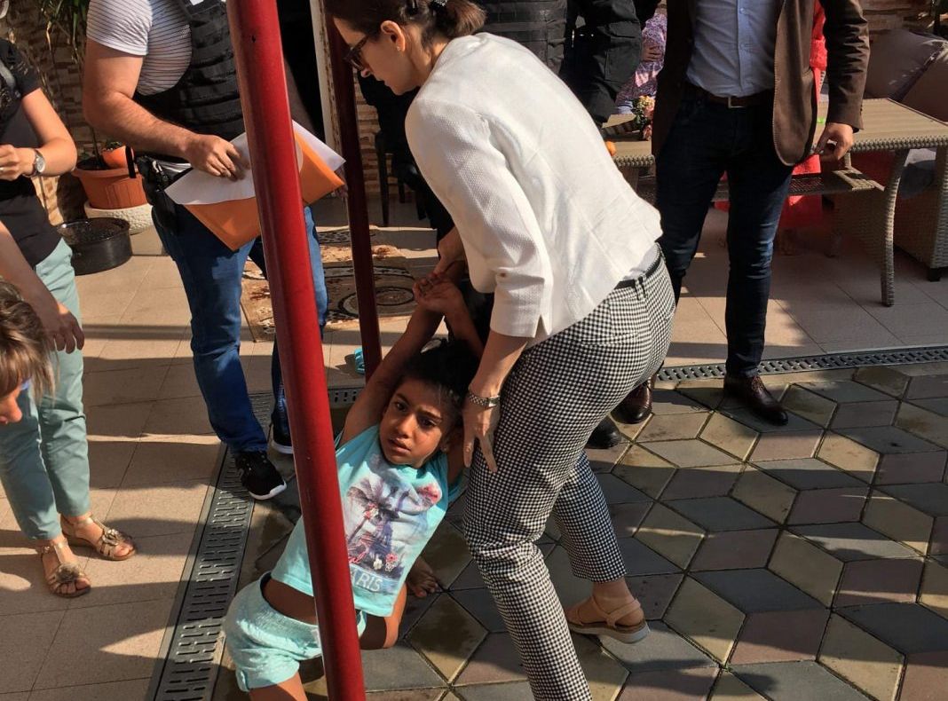 Marius Budăi:"Fetița este încă în România. Asistenții maternali au refuzat adopția"