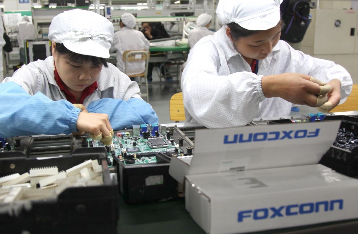Efectul Trump. Foxconn cere mutarea de urgență a producției Apple din China în Taiwan