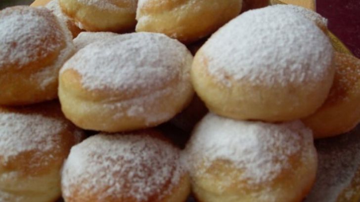 Reţeta zilei: Gogoşi de post pufoase şi aromate