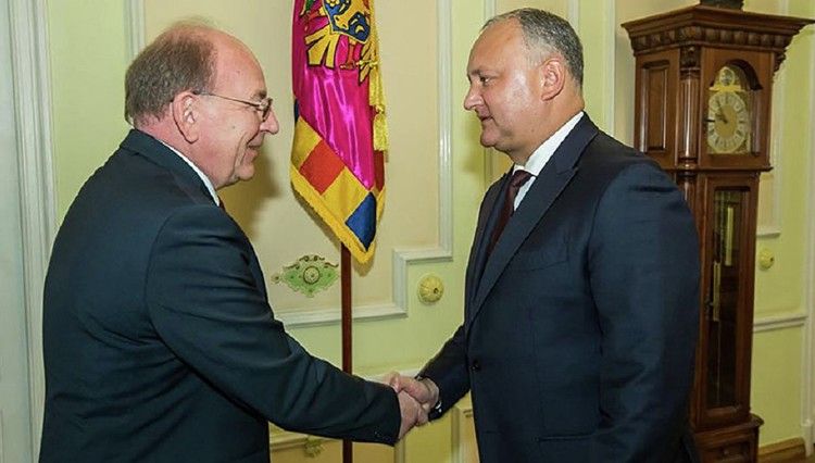 Igor Dodon și-ar fi petrecut noaptea în hotelul Ambasadei Rusiei la Chișinău