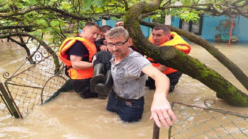 COD ROȘU de inundații. Aceste localități sunt în pericol