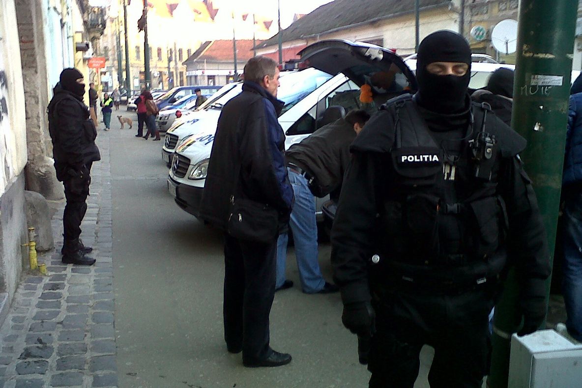 Finul lui Vasile Blaga, reținut pentru complicitate la spargerea de locuințe