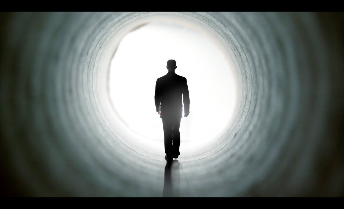 Cum schimbă tehnologia conceptul de viață după moarte