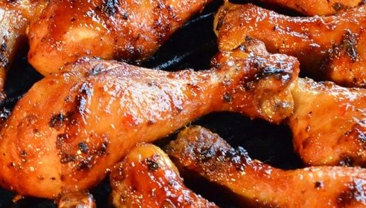 Cum să faci cele mai delicioase pulpe de pui la cuptor, gata în doar 30 de minute