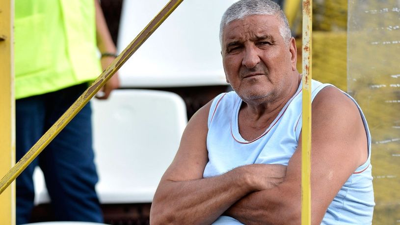 Rică Răducanu, internat de urgență la spital - Fostul mare portar a fost conectat la aparate