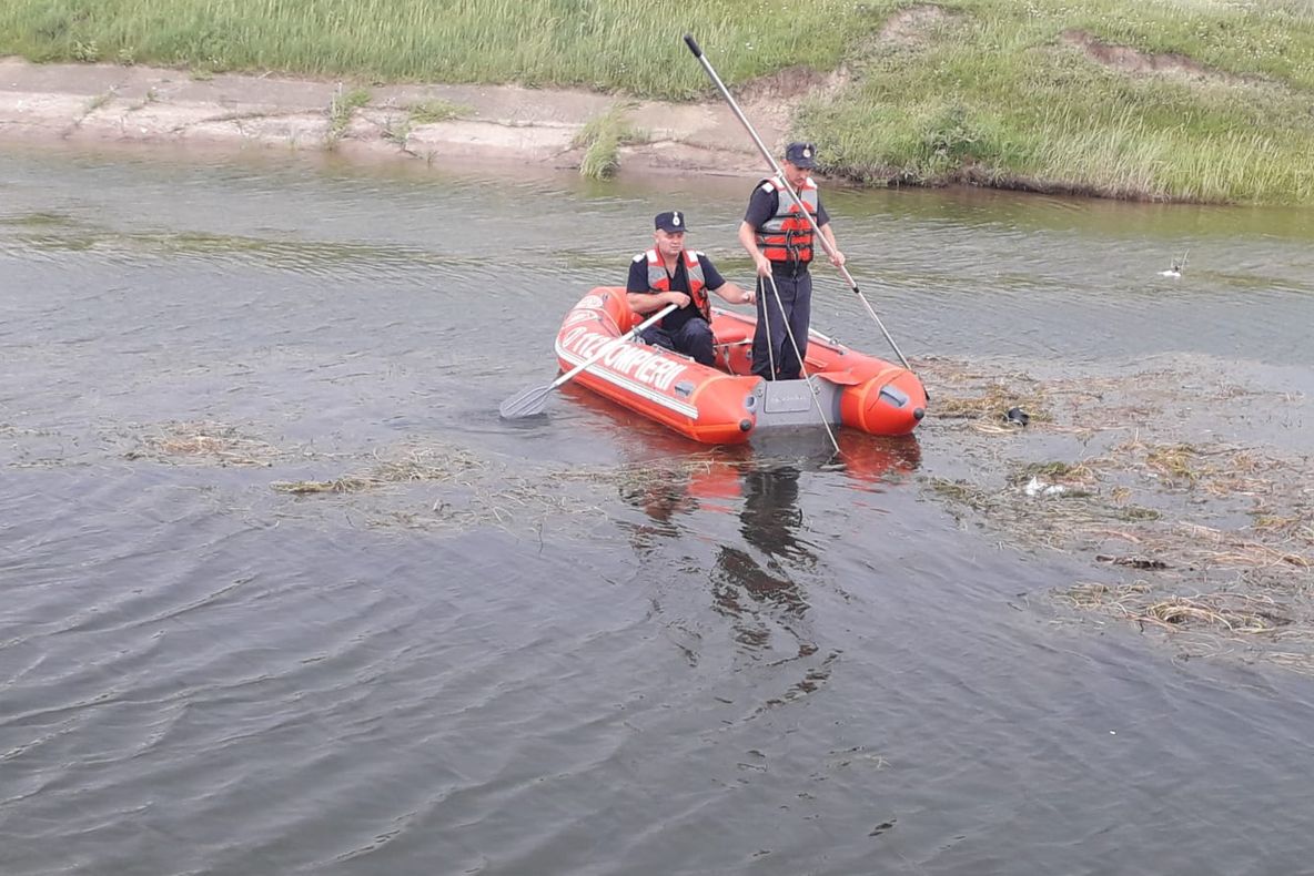 Tânăr de 19 ani înecat într-un canal de irigații din judeţul Brăila