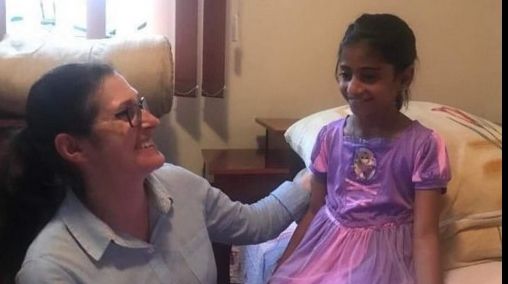 UPDATE: Cazul Sorina. Părinții adoptivi au părăsit Secția Specială după 9 ore de audieri