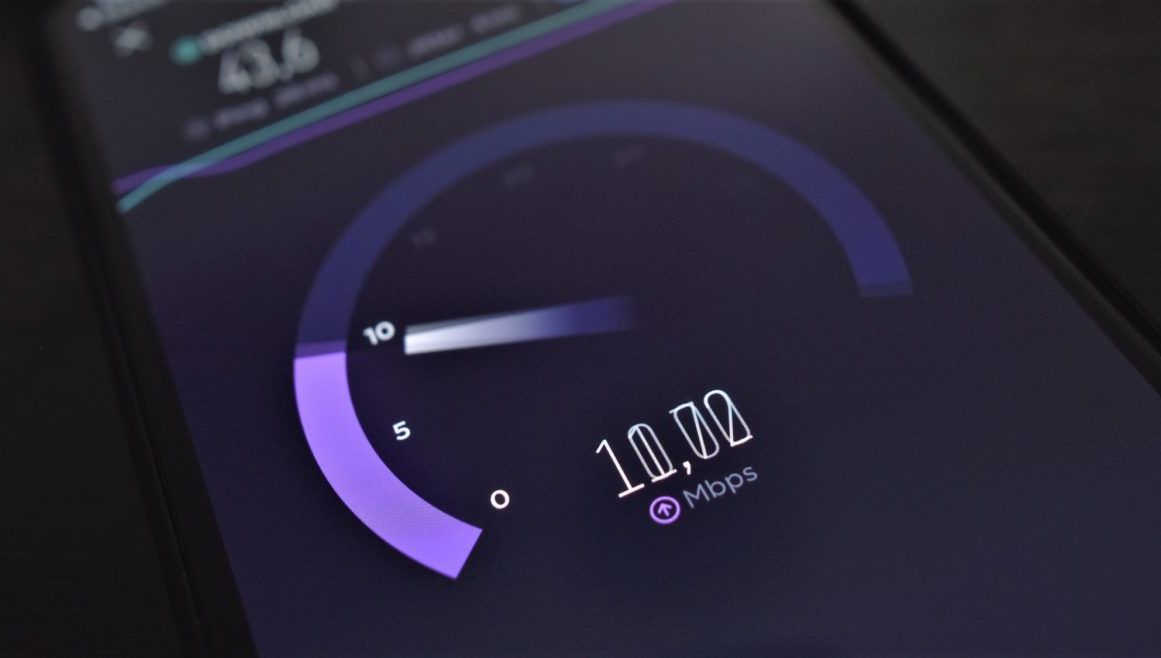 Cum afli viteza la internet în România și de ce ai vrea să faci asta