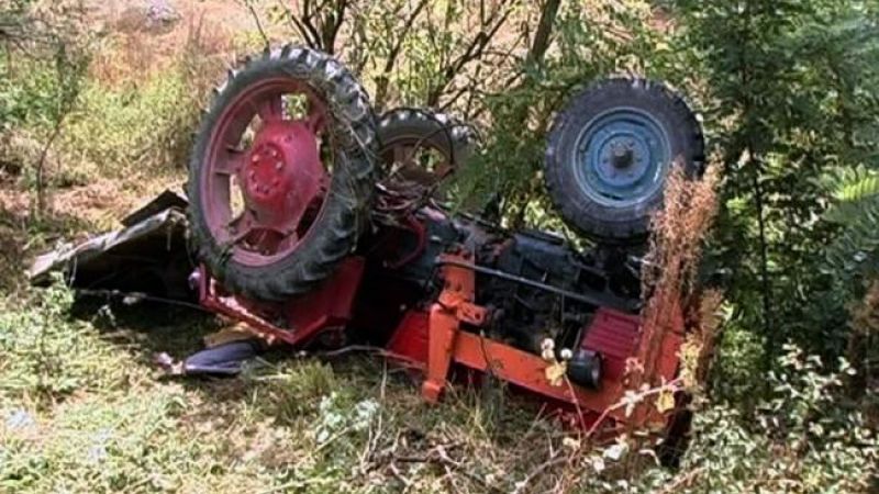 Tată și fiică, răniți după ce au sărit dintr-un tractor scăpat de sub control