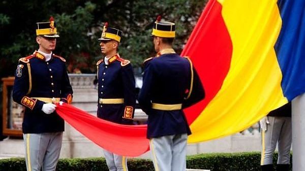România sărbătorește Ziua Drapelului