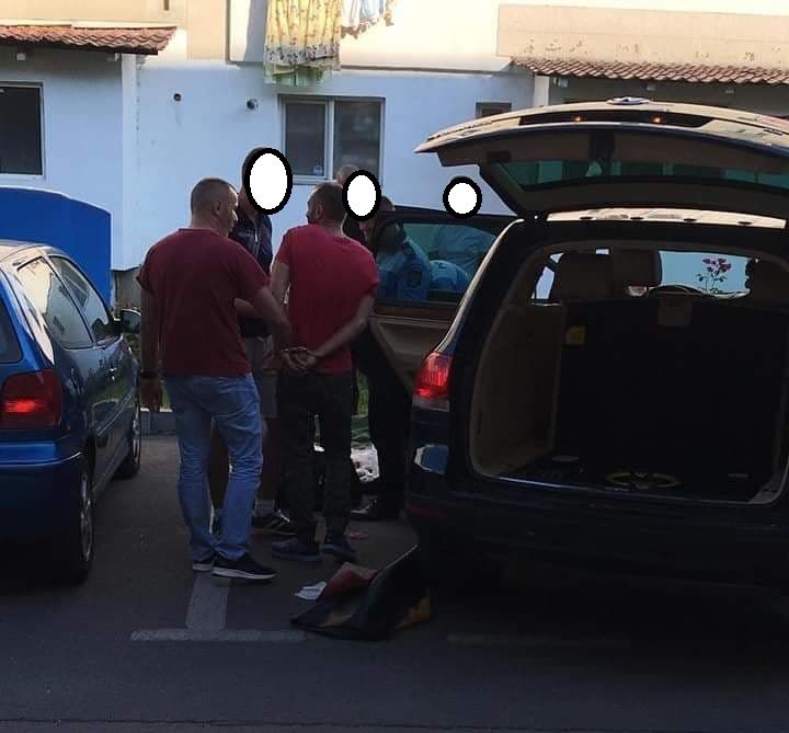 O captură de aproape 3 kilograme de canabis, după o oprire în trafic