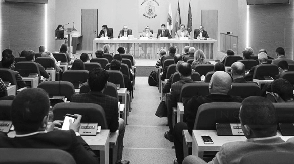 USR iese la atac: ”În loc să apere banul public, PSD, ALDE și PMP o apără pe Gabriela Firea!”