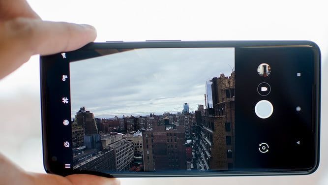 Cum ar putea fi eliminate persoanele nedorite din pozele pe care le-ai făcut în vacanță