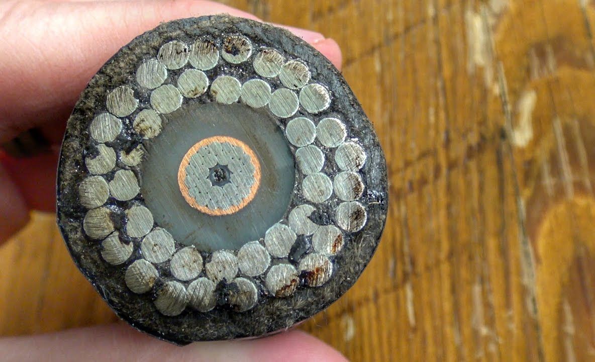 Infrastructura pe care companiile gigant ale internetului vor s-o controleze