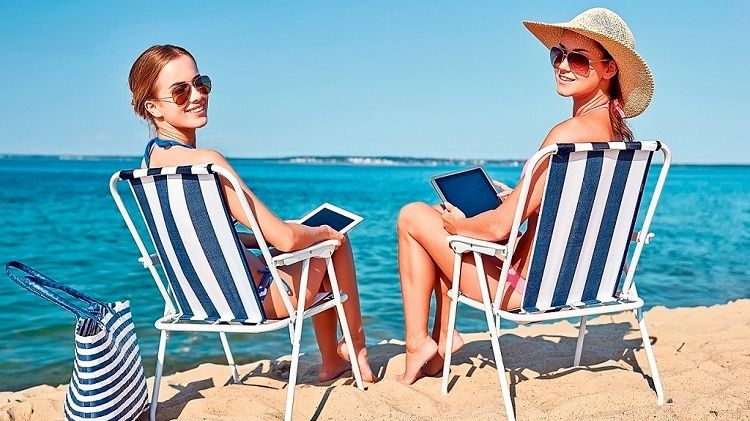 7 gadgeturi pe care să le iei cu tine în orice vacanță