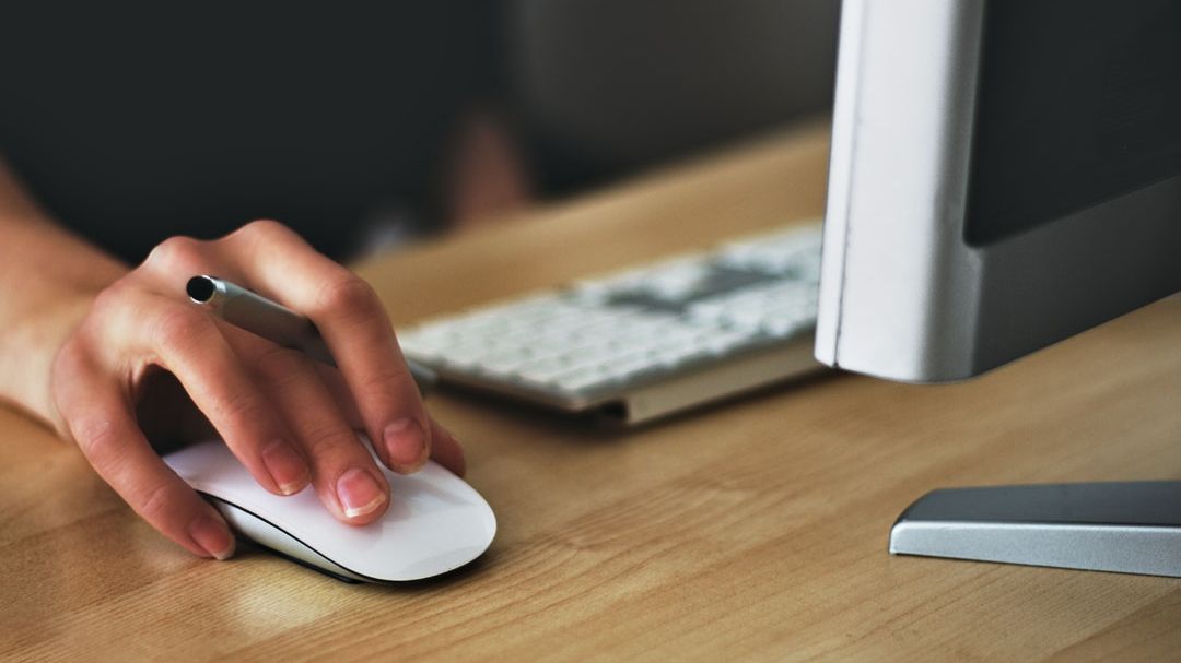 Cum poate pirateria pe internet să coste scump: utilizatorii care au descoperit pe propria piele