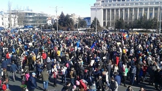 Proiect controversat al Jandarmeriei. Fară măști la proteste, fără "defăimarea țării" și fără "separatism"