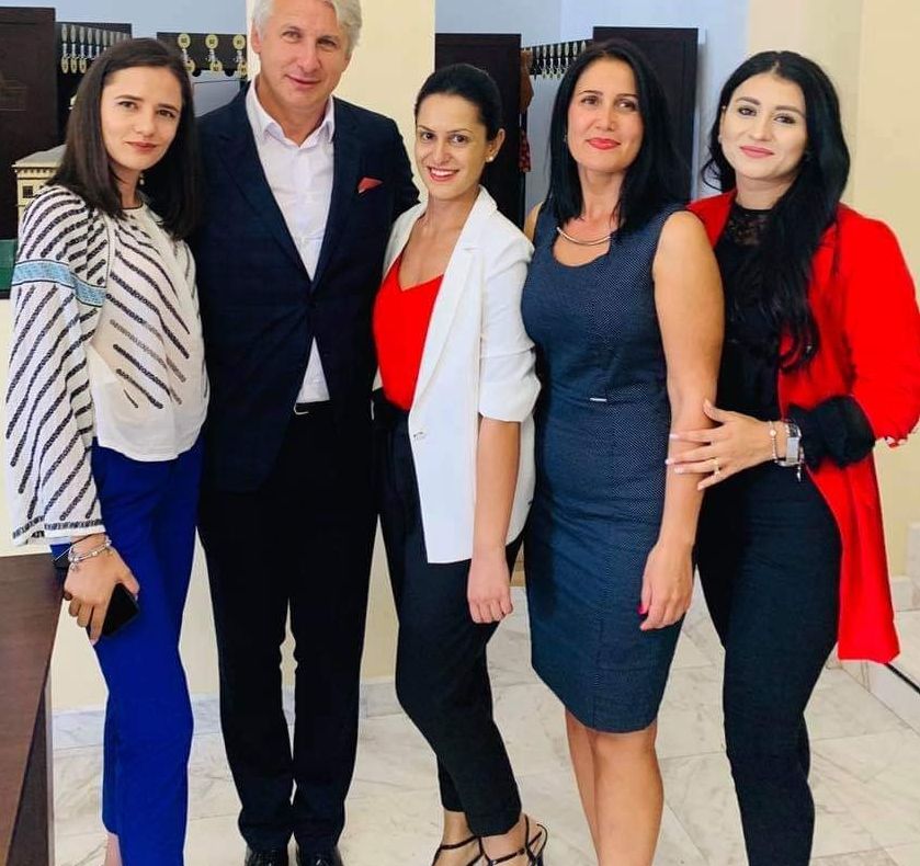 Eugen Teodorovici, baie de femei la malul Dunării