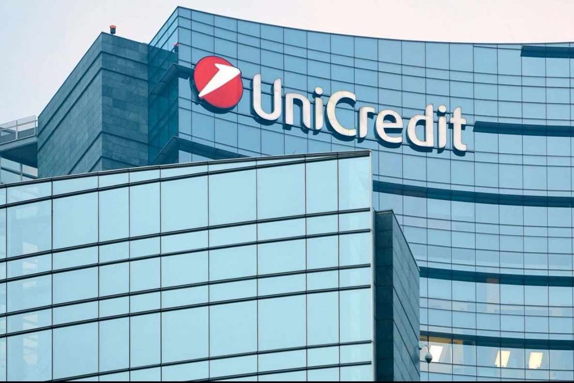 O altă bancă face concedieri masive de personal. Nori negri la orizontul economiei