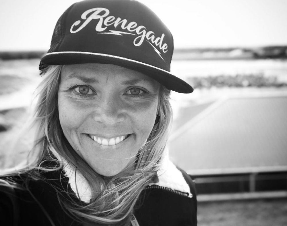 ”Cea mai rapidă femeie pe 4 roți” a murit încercând să-și doboare recordul