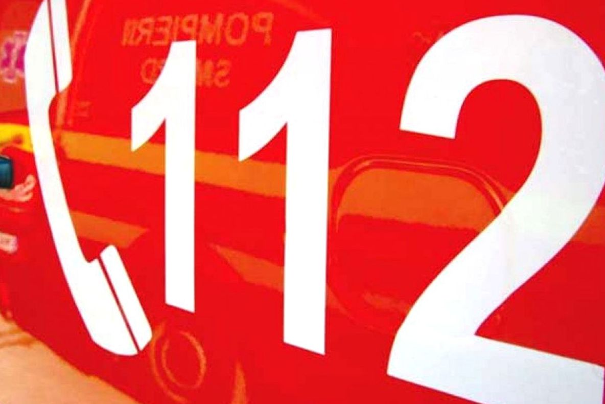 O tânără a sunat la 112 și a spus că este sechestrată. Ce au descoperit polițiștii după 12 ore